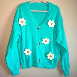 Cardigan/Sweater for women Long Sleeve No Brand Tag SZ/2XL w/flowers attached